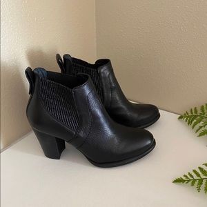 UGG Cobie II Black Block Heel Bootie